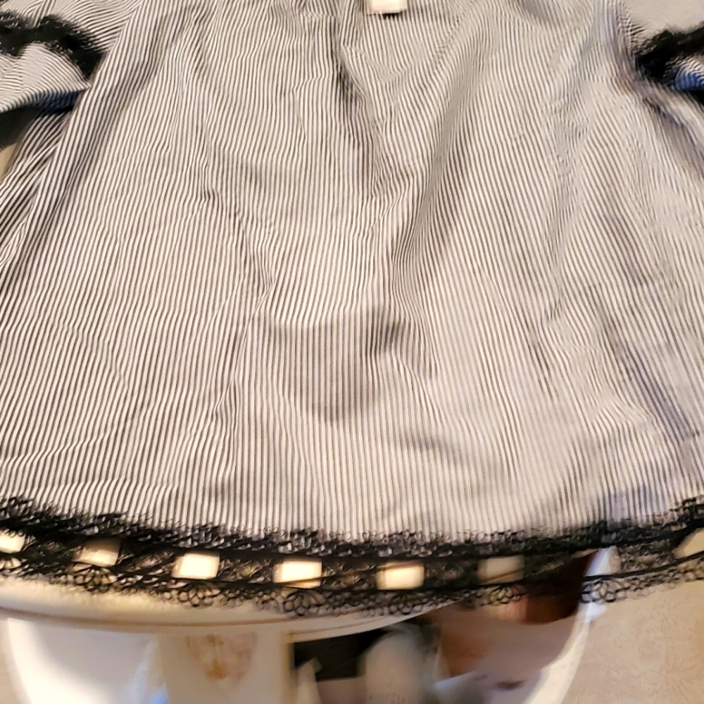 Cute Chicos Striped blouse with lace detailing